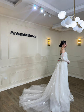 Mi Vestido Blanco - Vestido de Novia corte Sirena con Encaje Floral y Cauda Desmontable