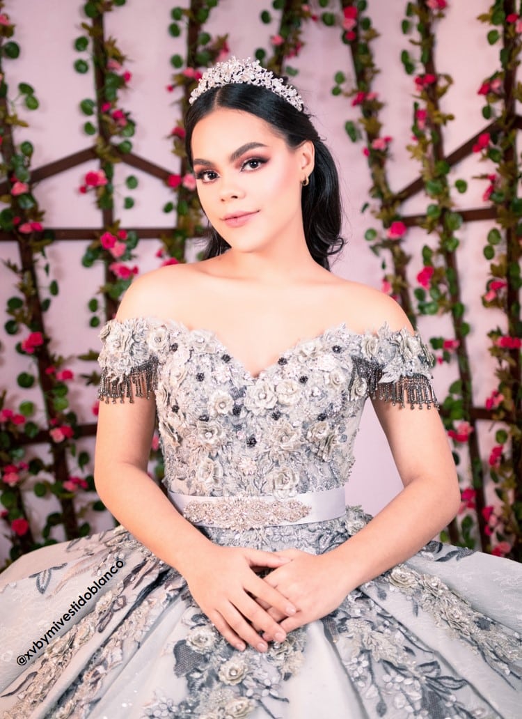 Vestidos de xv con plata