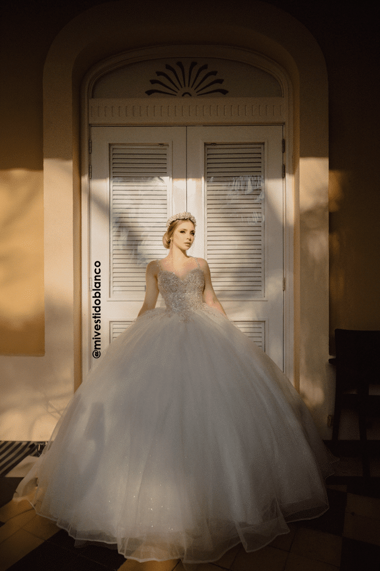 Vestidos corte princesa con tirantes