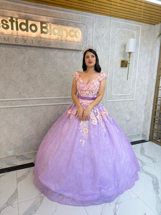 Mi Vestido Blanco - Vestido de 15 en Lila