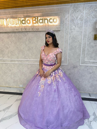 Mi Vestido Blanco - Vestido de 15 en Lila