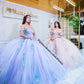 Vestido de quinceañera lila con azul y guantes bordados