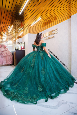Mi Vestido Blanco - Vestido de Quinceañera Verde Estilo Mexicano con Corset Bordado y Falda Ampona