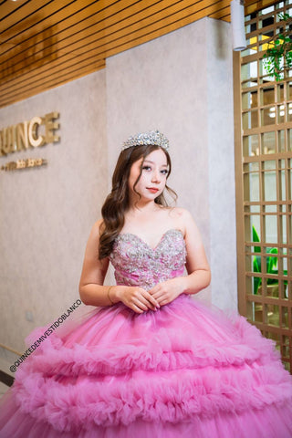 Mi Vestido Blanco - Vestido de Quinceañera Rosa Corte Princesa con Tul Bordado y Cauda Desmontable